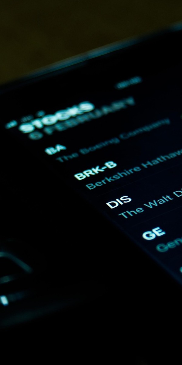 Analyzing Business Model, Sector Dynamics, and Investor Considerations for KR