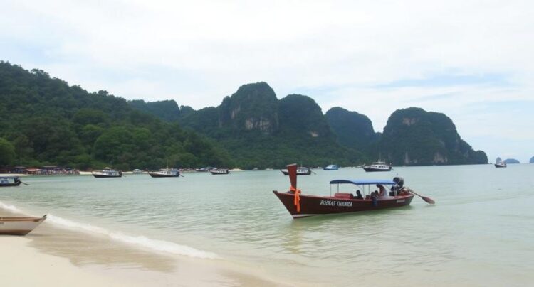 Koh Chang Tourism Thrives Despite Global Tensions, Welcoming More than Twenty Thousand Visitors in a...