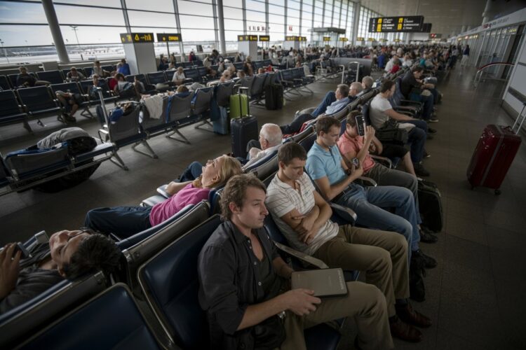 Qatar airways, indigo, gulf air, british airways, air india, and flydubai cause over 200 uae flight cancellations disrupting travel to london, mumbai, doha, bengaluru, paris, and more routes - new update you need to know