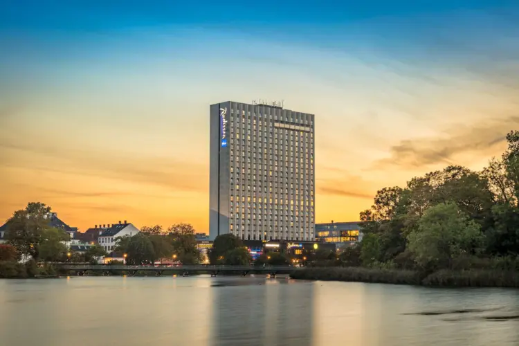 Radisson Hotel Group Scales Verified Net Zero Program with Technology-Driven Retrofit Model |