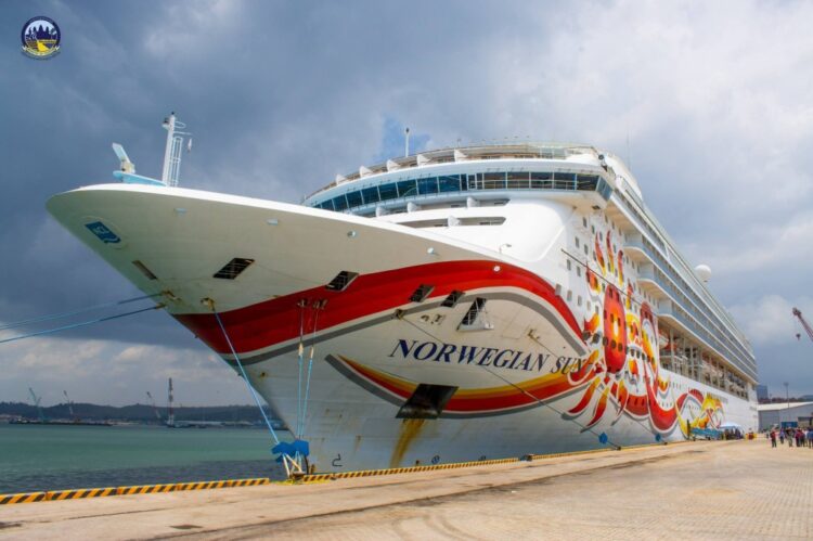Sihanouk Province Welcomes More than Eighteen Hundred Tourists From Norwegian Sun Cruise, Showcasing...
