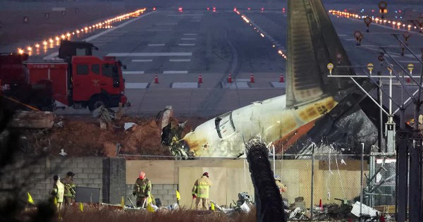 South Korea finds faulty approvals at airport where Jeju Air plane crashed