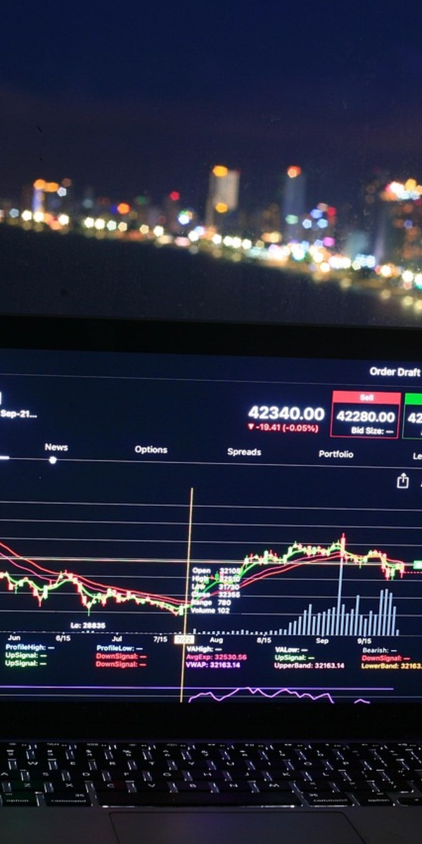 ES0109067019) Eyes Recovery Amid Travel Sector Rebound