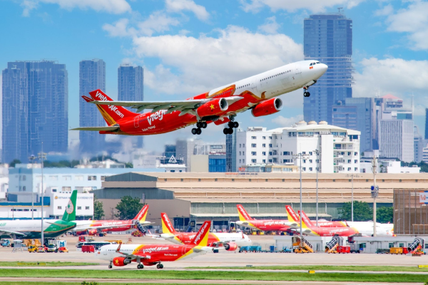 Vietjet wins AirlineRating awards - TTR Weekly