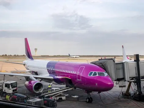 Visit Ukraine - Wizz Air cancels flights to Israel, UAE, and Jordan: restrictions will remain in pla...