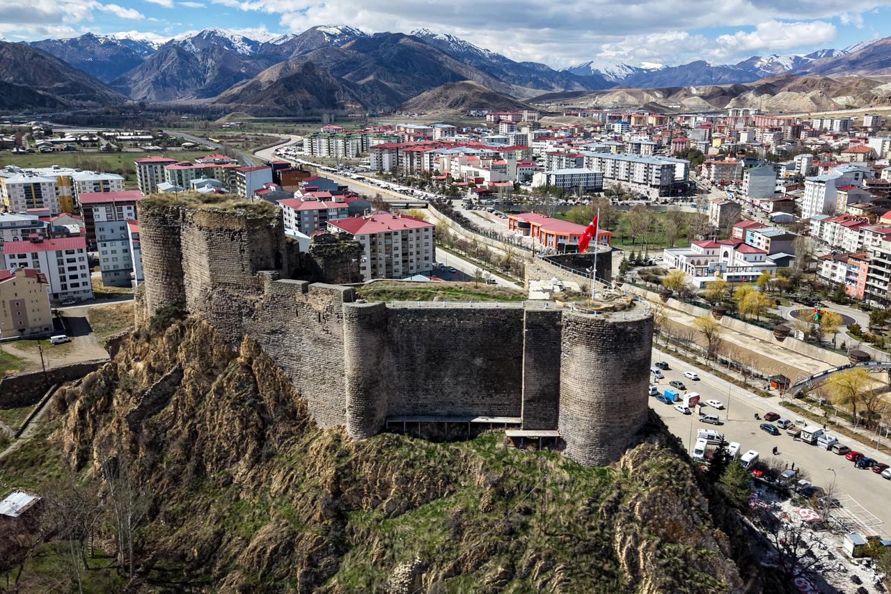 The restoration process is set to begin for Oltu Castle, a Urartian-era fortress that has long been closed to visitors in Erzurum, Türkiye, April 4, 2026. (AA Photo)