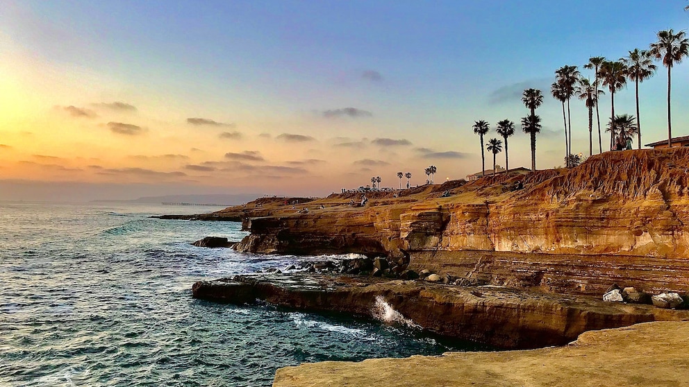 How to use AI tools to plan travel this summer, according to experts