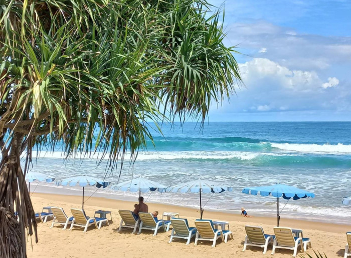 Bangkok Post - Hotel bookings plunge as Mideast war hits travel