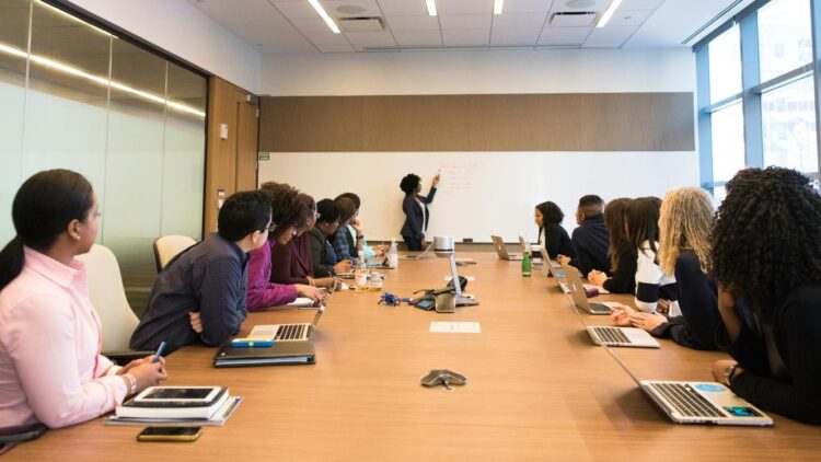 Committee calls for overhaul of tourism skills strategy