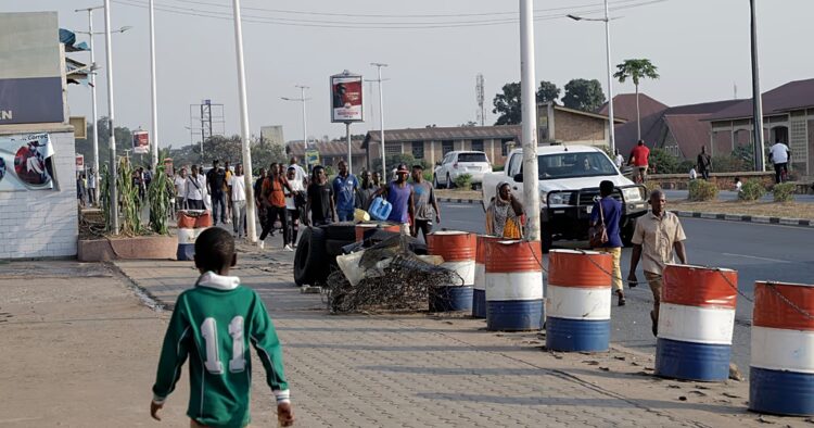 Burundi arsenal blasts in Bujumbura kill 13 civilians