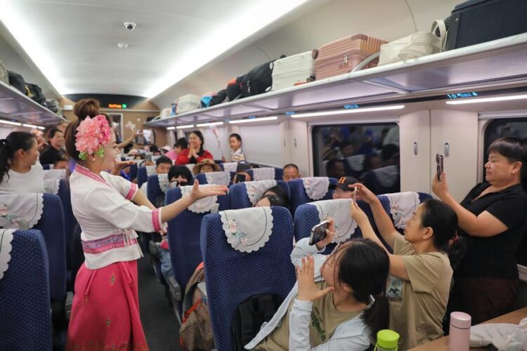 China-Laos Railway handles over 800,000 cross-border passenger trips -Xinhua