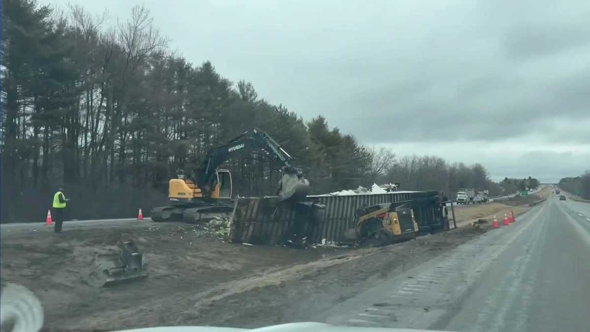 Driver stopped in travel lane on I-95 killed in semitruck crash in Newport