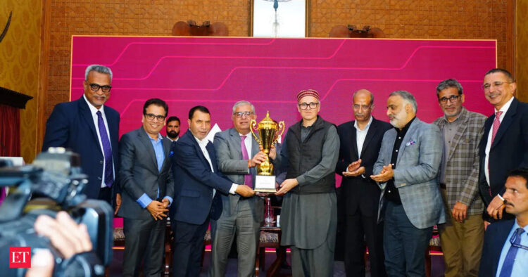 Tourism industry strengthens when local enterprises have access to finance: Omar Abdullah at Axis Ba...