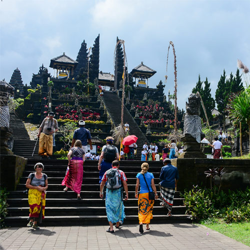 International Tourism Back to 60% of Pre-Pandemic Levels in January-July 2022