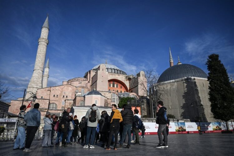 Tourists steered to higher-priced tickets at İstanbul landmarks: report