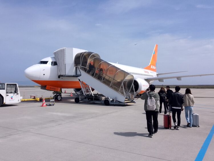 Trip Report: Jeju Air Boeing 737-800 Flight 7C1302 from Osaka to Seoul