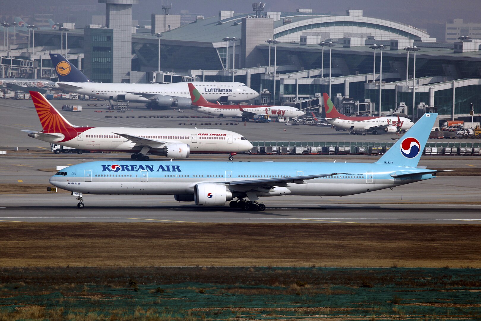Korean Air Triggers Emergency Mode as Fuel Prices Double Forecast