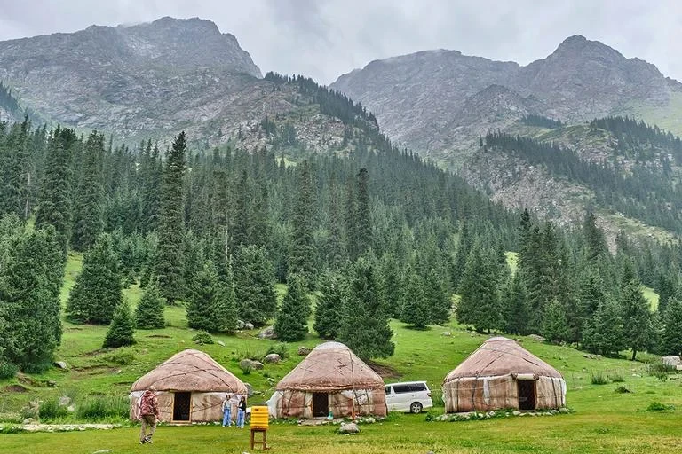 Kumis and Digital Detox: How Kumis Treatment in Kyrgyzstan is Becoming a Tourist Trend » News of Kyr...