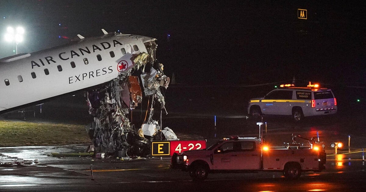 LaGuardia crash: Audio reveals moments before Air Canada plane hit truck