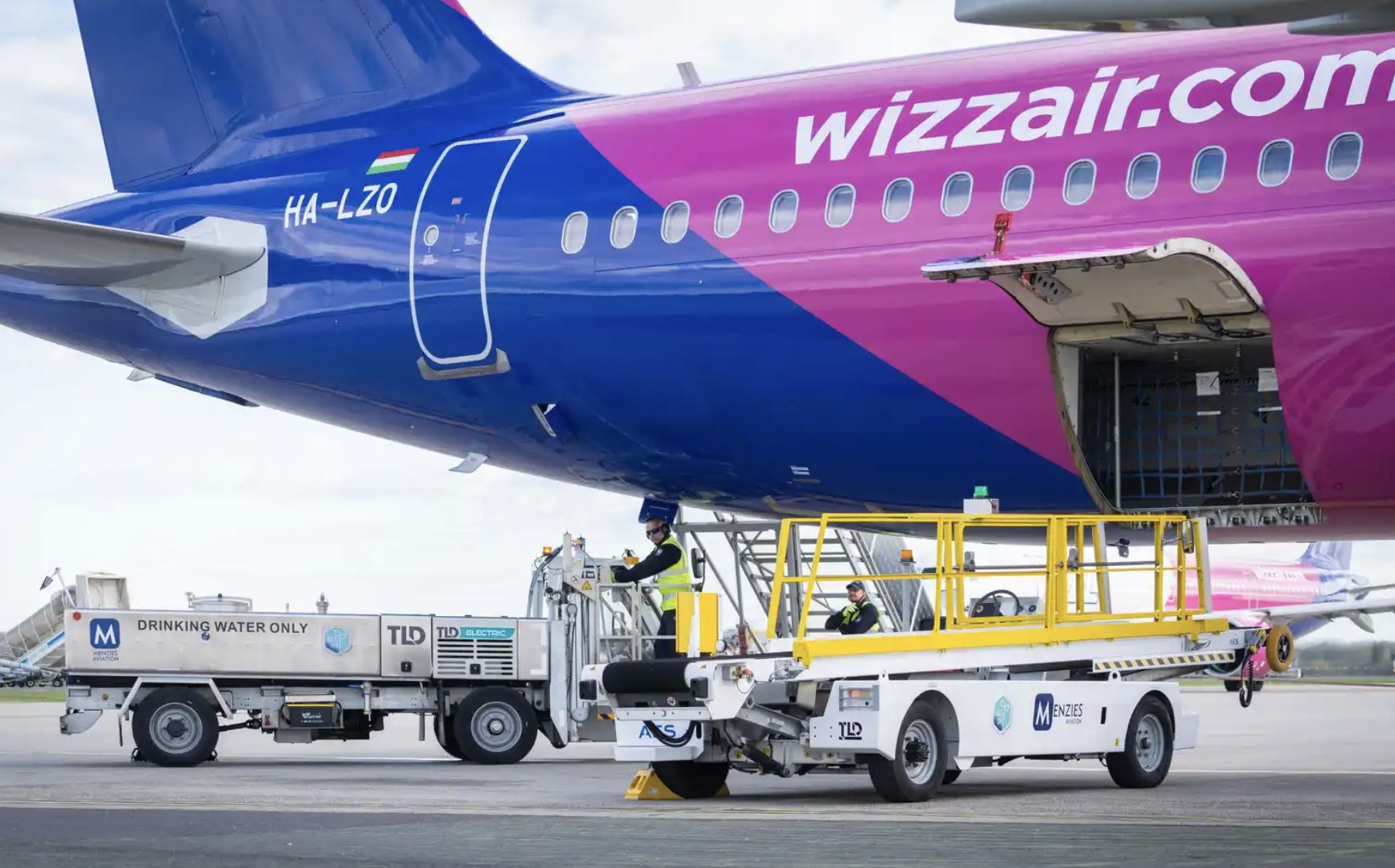 Menzies Aviation extends Wizz Air partnership to 16 locations across Europe