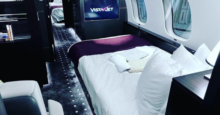 Moody's upgrades VistaJet rating; assigns B3 rating to new notes