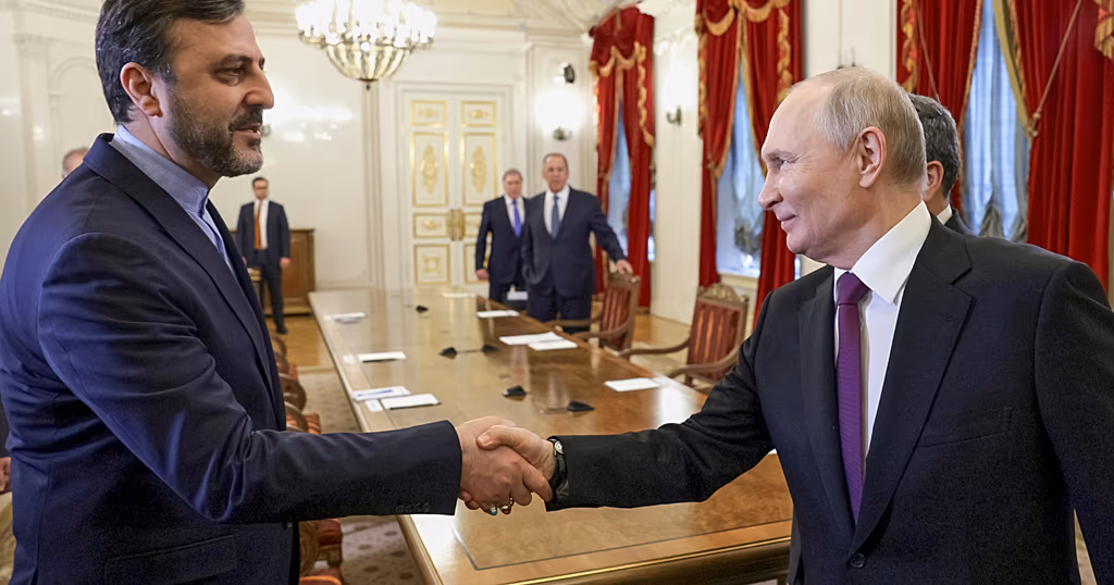 Putin says Russia ready to support peace efforts in Middle East