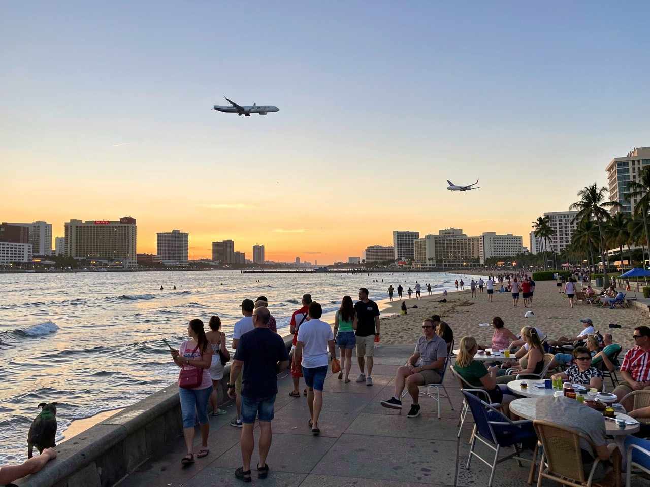 U. S. , canada, and u. K. Tourists are rushing back to puerto vallarta, undeterred by recent cartel violence concerns, as major airlines like united, air canada, and british airways lead the charge in restoring flight operations to this popular mexican destination.