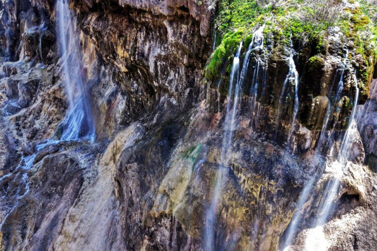 Hidden waterfall in central Türkiye nears opening after nature park status