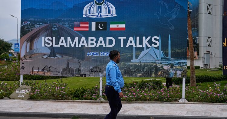 US, Iran hold separate talks with Pakistan's PM ahead of negotiations