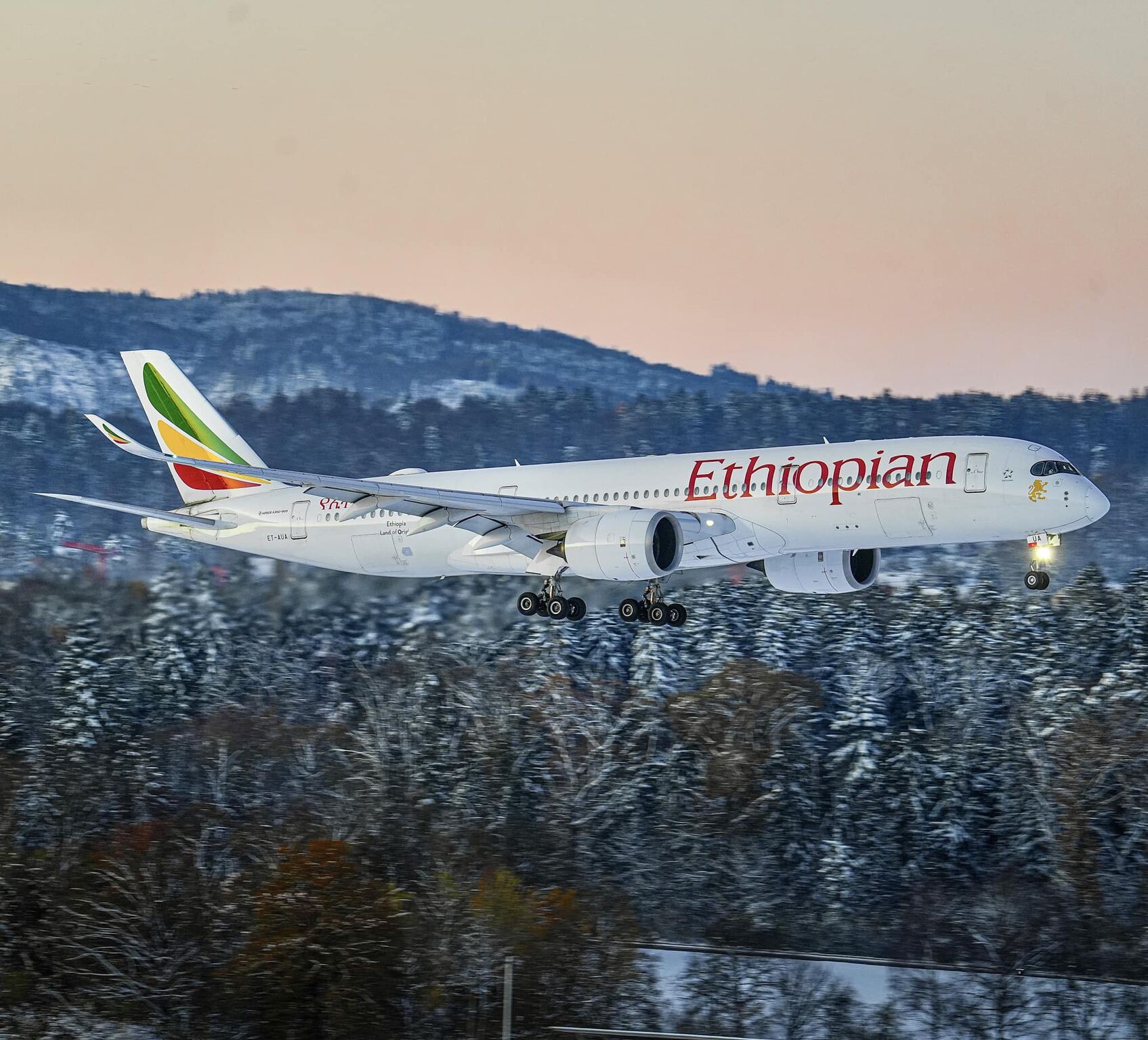Uganda Airlines Turns to Ethiopian Airlines for Dreamliner Lease to Restore Long-Haul Operations