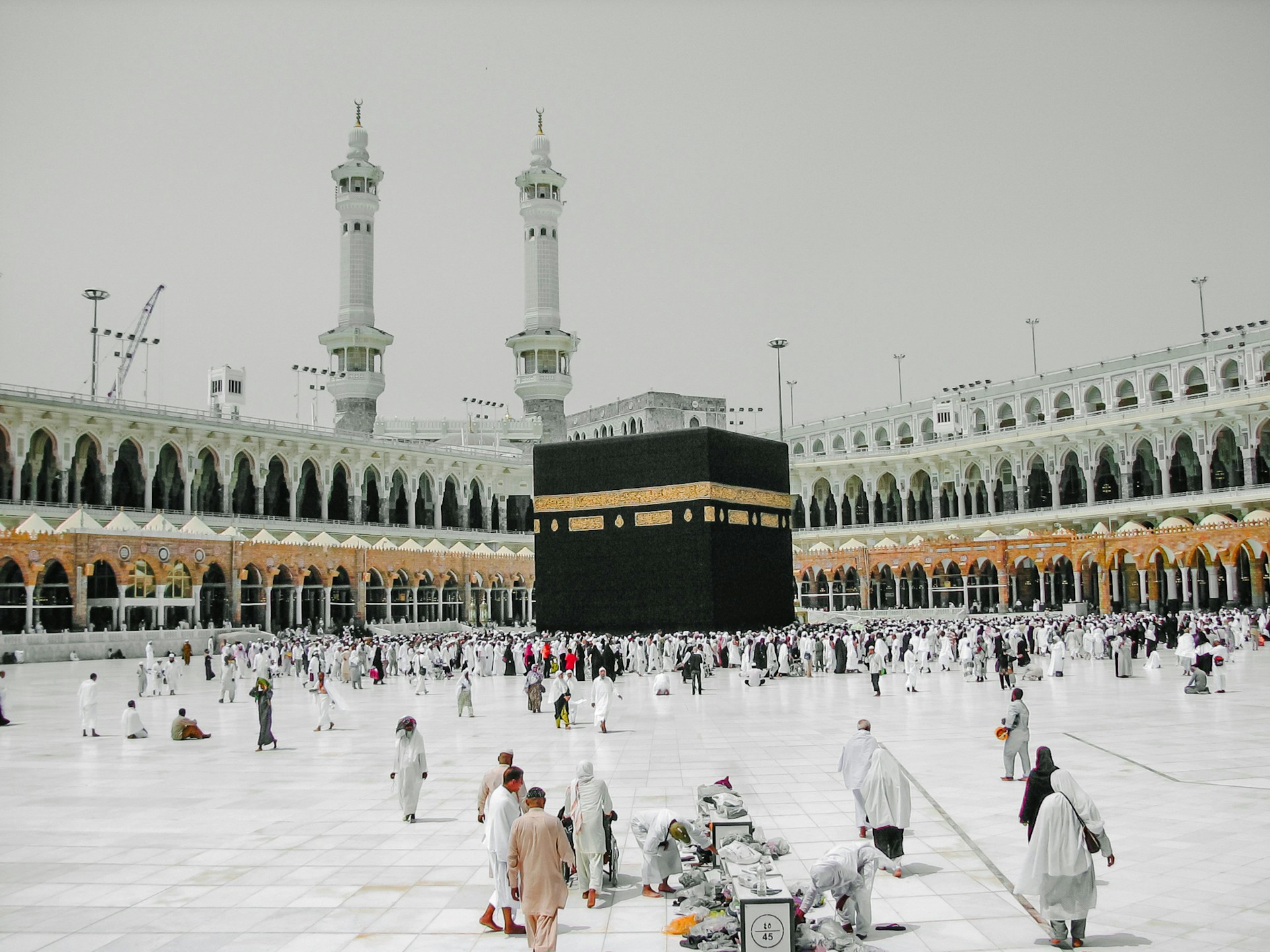 Umrah Visa from Pakistan 2026: Requirements, Price, Application & More