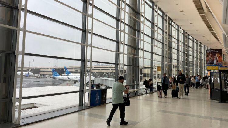 United Airlines' Major Hub Is Unrecognizable After Transforming Into "Terminal Sea" Due To Flood Iss...