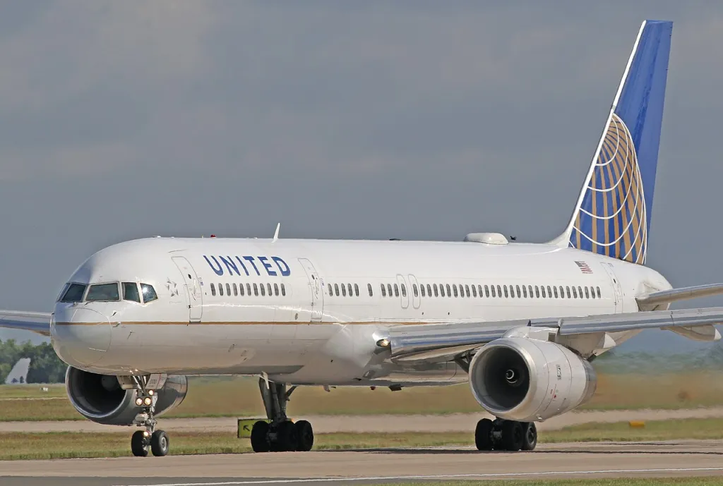 United Airlines Cuts 2026 Profit Outlook Due to Rising Fuel Costs