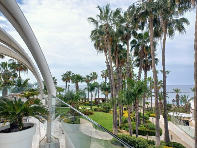 cover Cyprus Business Now: Wizz Air, tourism, shipping, energy, AI, solar energy, BoC