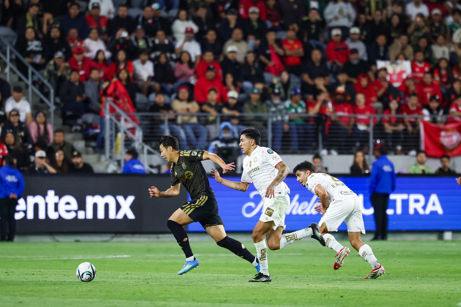 Sports tourism becomes Korea's next big ticket as fans turn games into getaways