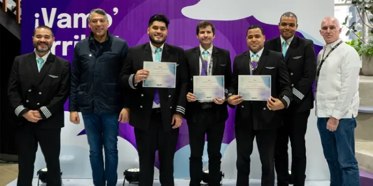 ▶ Arajet Graduates and Onboards New Pilots and Cabin Crew