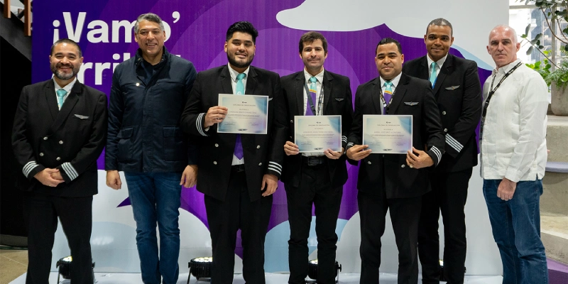 ▶ Arajet Graduates and Onboards New Pilots and Cabin Crew