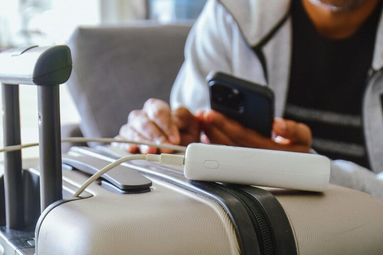 UAE Flight Safety: Emirates, Etihad, flydubai, Air Arabia Power Bank Rules Every Passenger Must Know
