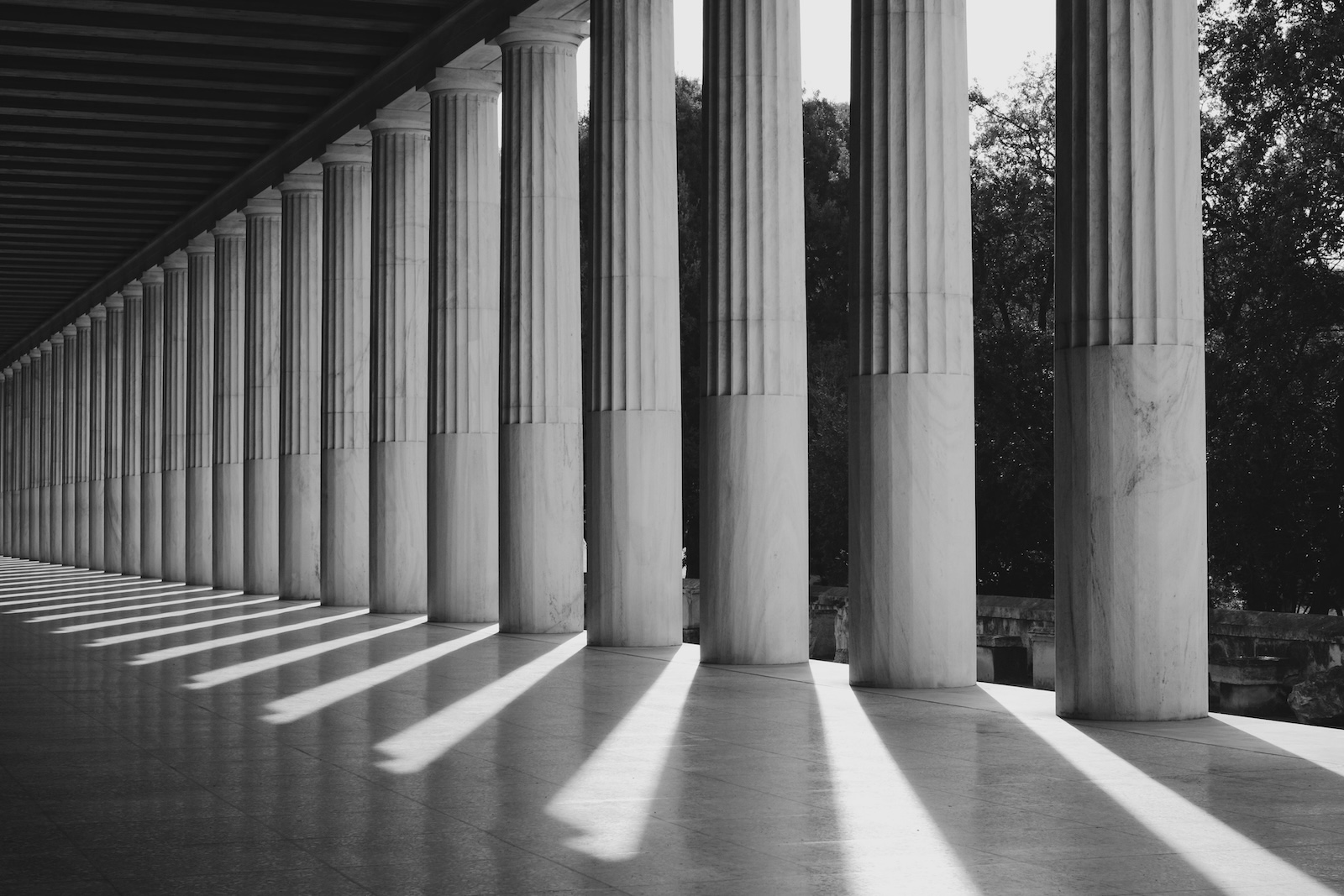 Hotel commercial strategy in six pillars