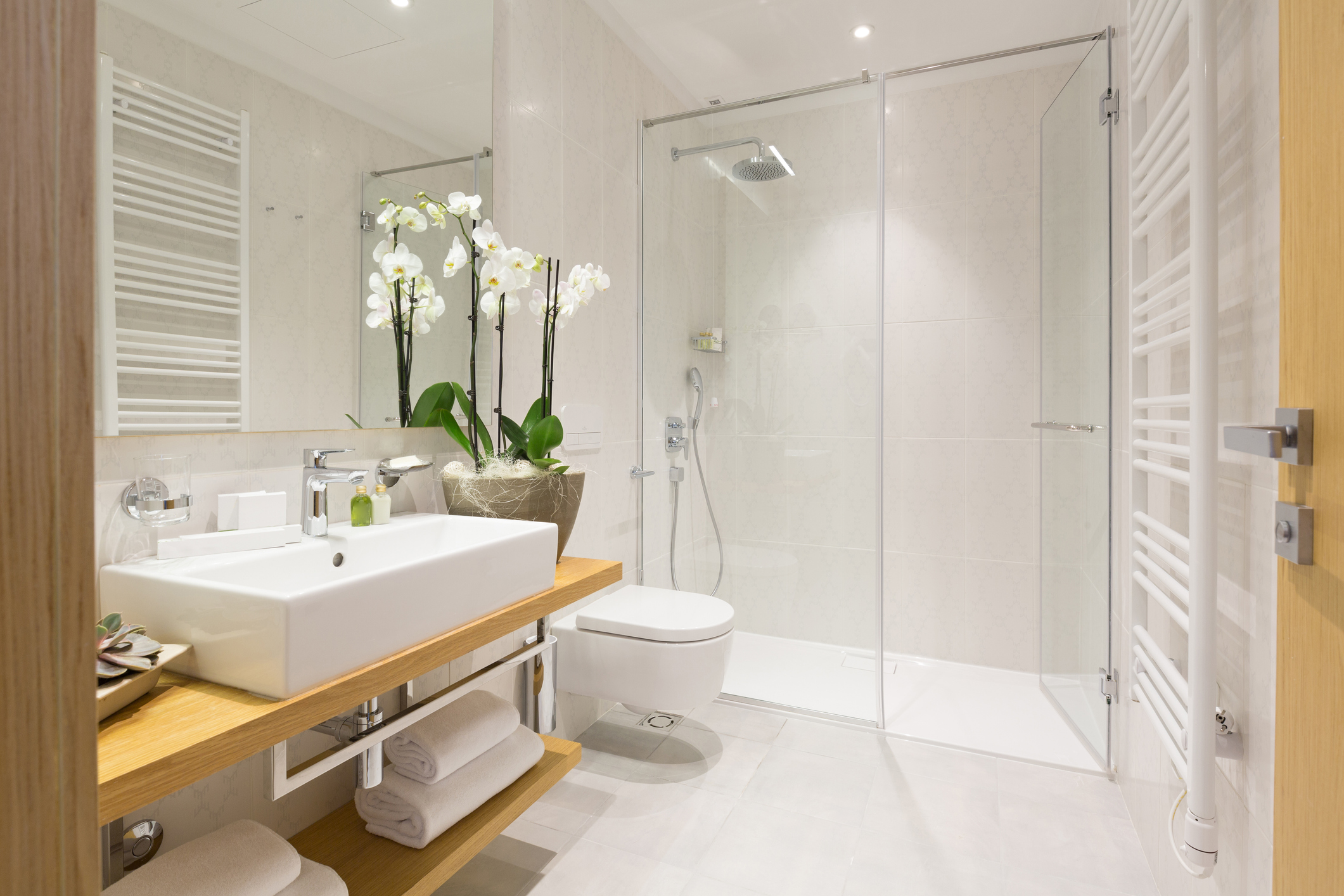 Shower Stream Raises $2 Million to Scale Smart Shower Technology and Water Management Across Hotel P...