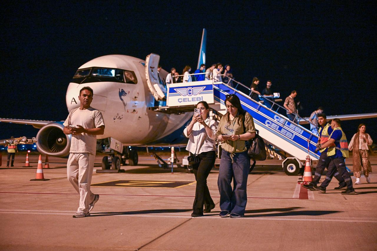 The first flight launched between Türkiye