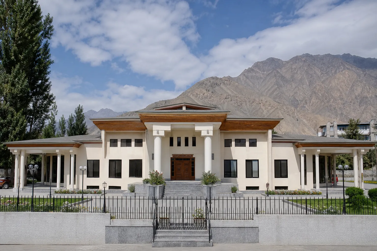 Pakistan says weak connectivity harms tourism and rescue operations